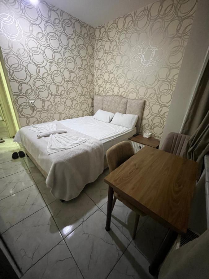 Yildiz Hotel Istanboel Buitenkant foto