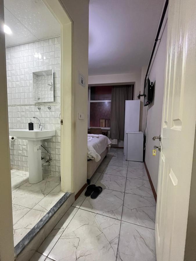 Yildiz Hotel Istanboel Buitenkant foto